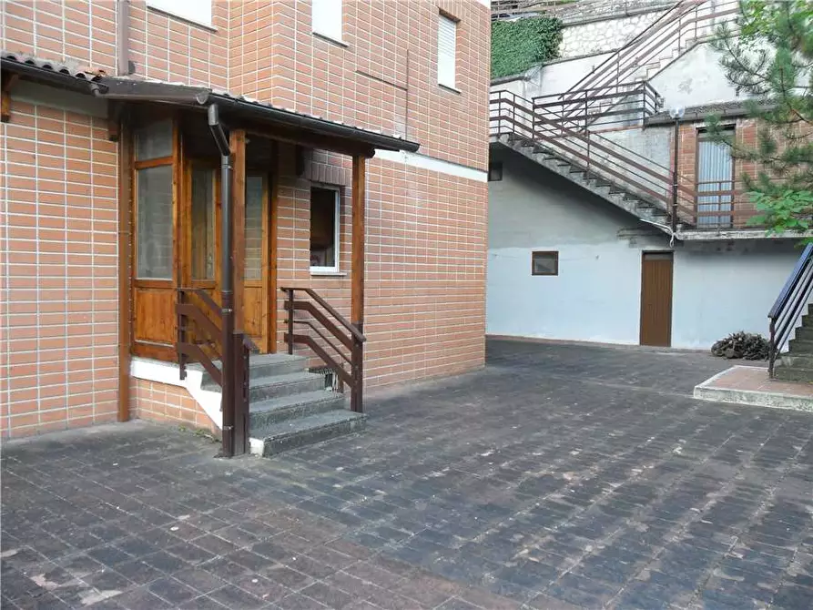 Immagine 3 di Appartamento in vendita  a Scanno