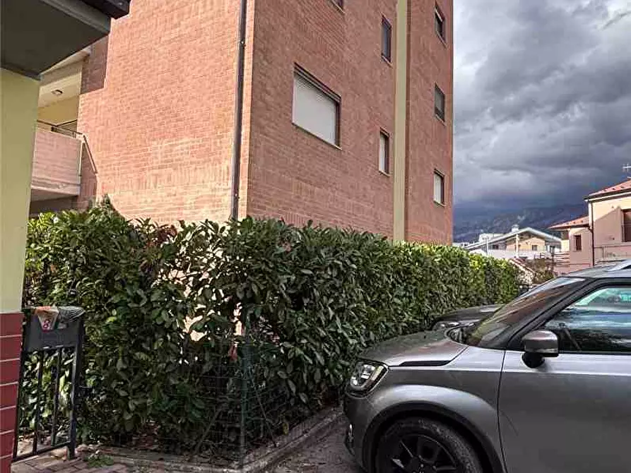 Immagine 1 di Appartamento in vendita  a Sulmona