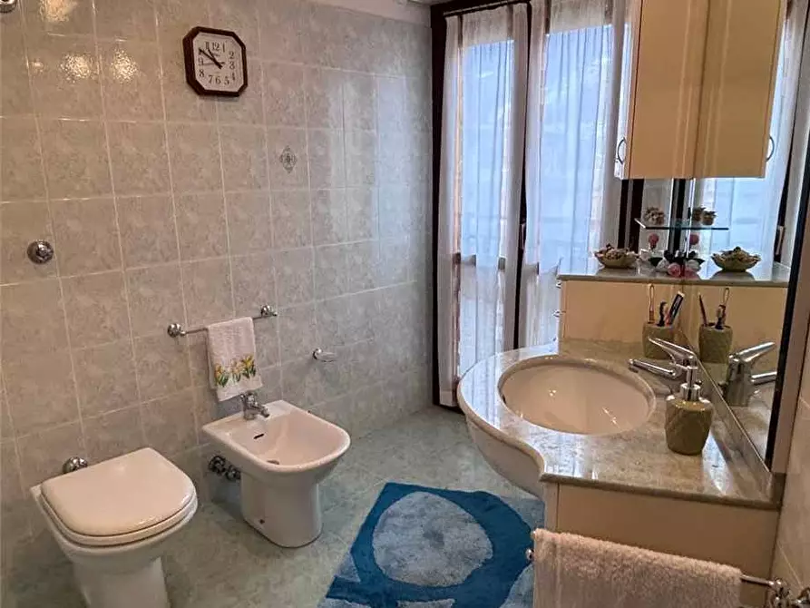 Immagine 5 di Appartamento in vendita  a Sulmona
