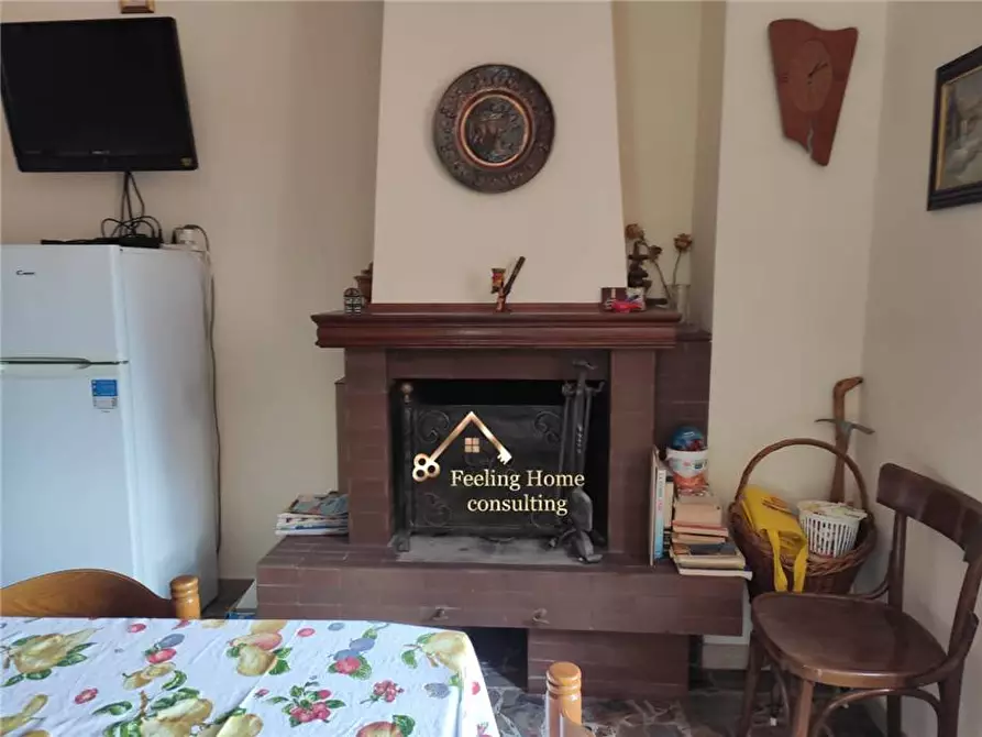 Immagine 1 di Villa in vendita  in P.zza Santa Maria Assunta a Locatello