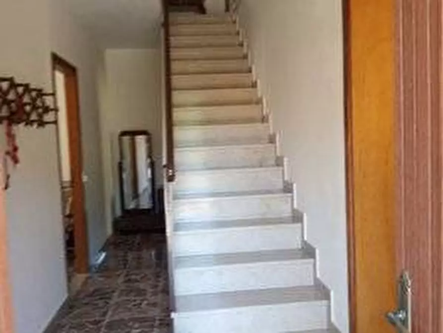 Immagine 4 di Villa in vendita  in P.zza Santa Maria Assunta a Locatello