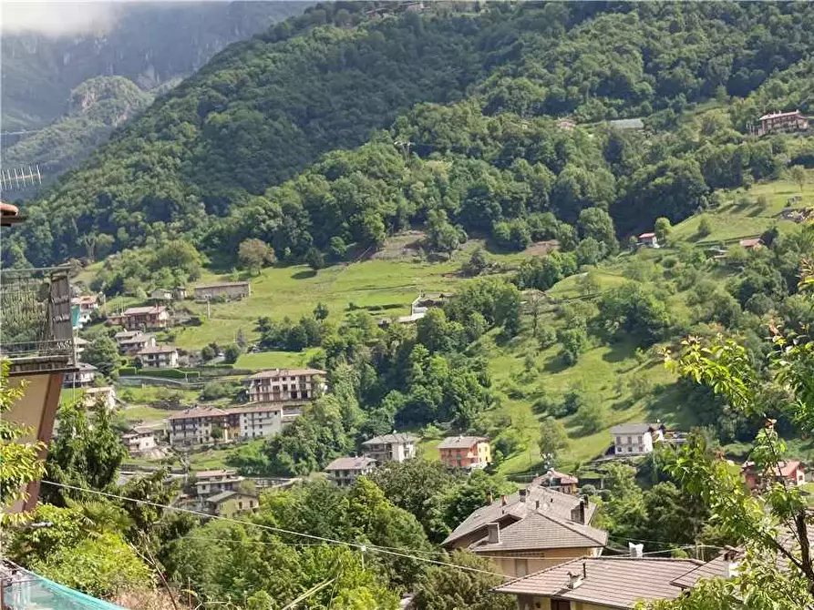 Immagine 10 di Villa in vendita  a Val Brembilla