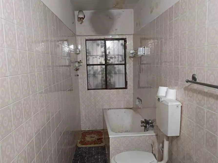 Immagine 13 di Villa in vendita  a Val Brembilla