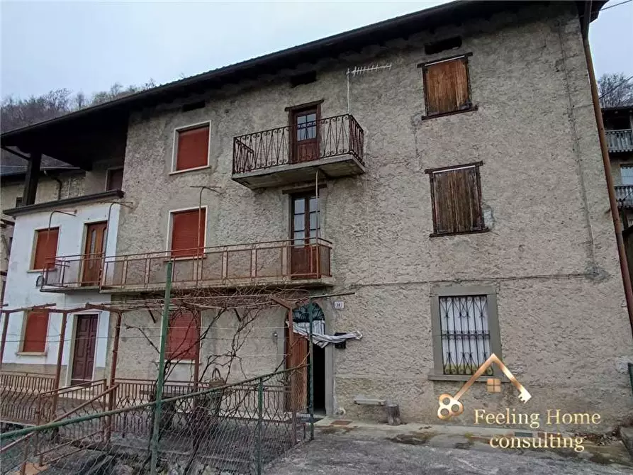 Immagine 5 di Villa in vendita  a Val Brembilla