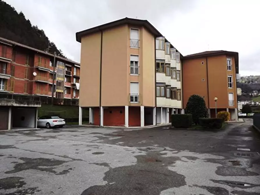 Immagine 11 di Appartamento in vendita  a Zogno