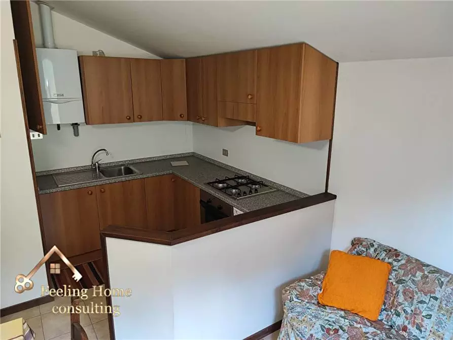 Immagine 16 di Villa in vendita  a Capizzone