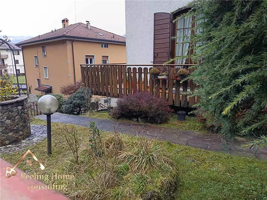 Immagine 30 di Villa in vendita  a Capizzone