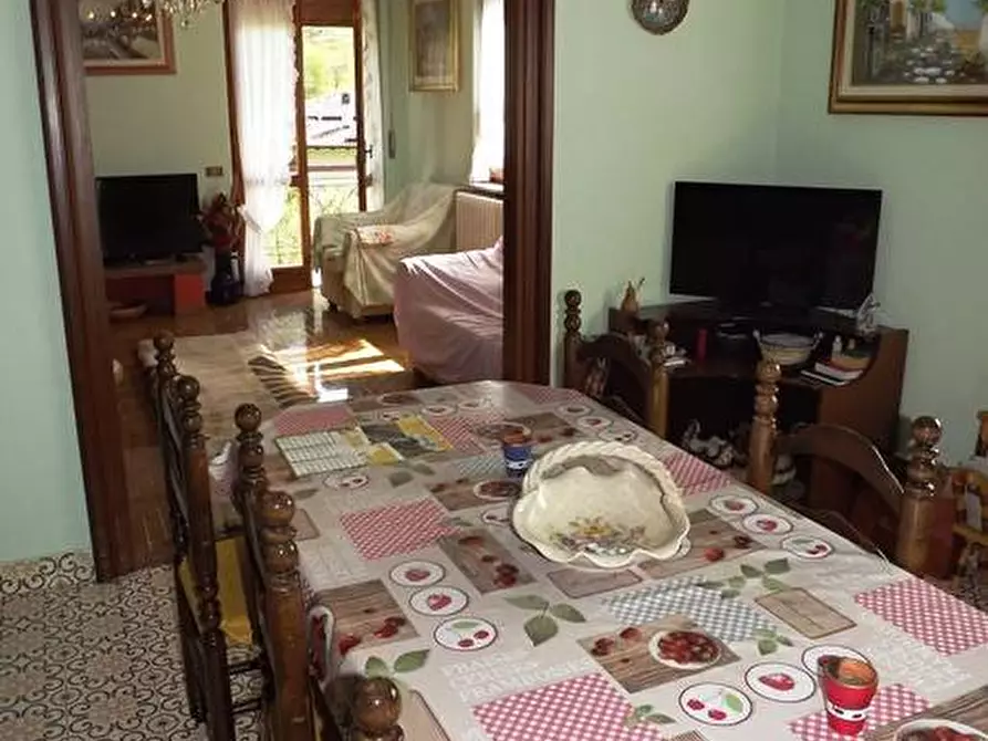 Immagine 3 di Appartamento in vendita  a Val Brembilla