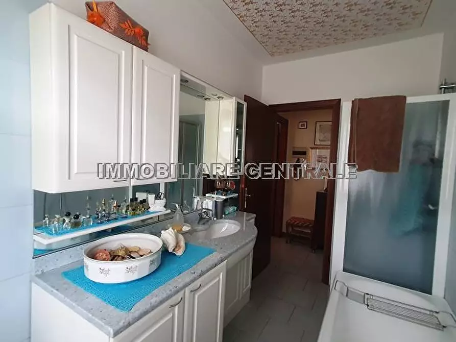 Immagine 10 di Appartamento in vendita  in Via Tironega, 42 a Endine Gaiano