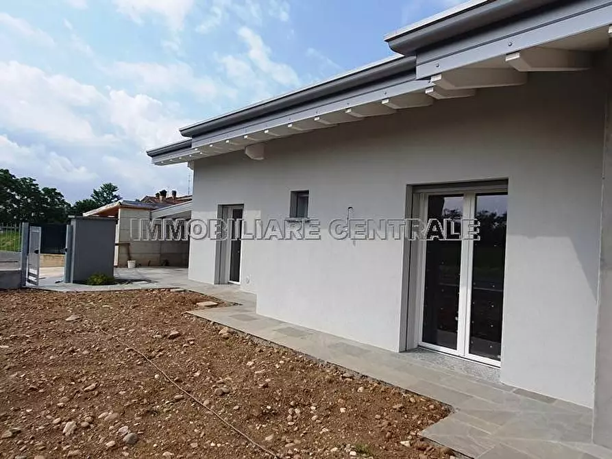 Immagine 4 di Villa in vendita  a Palosco