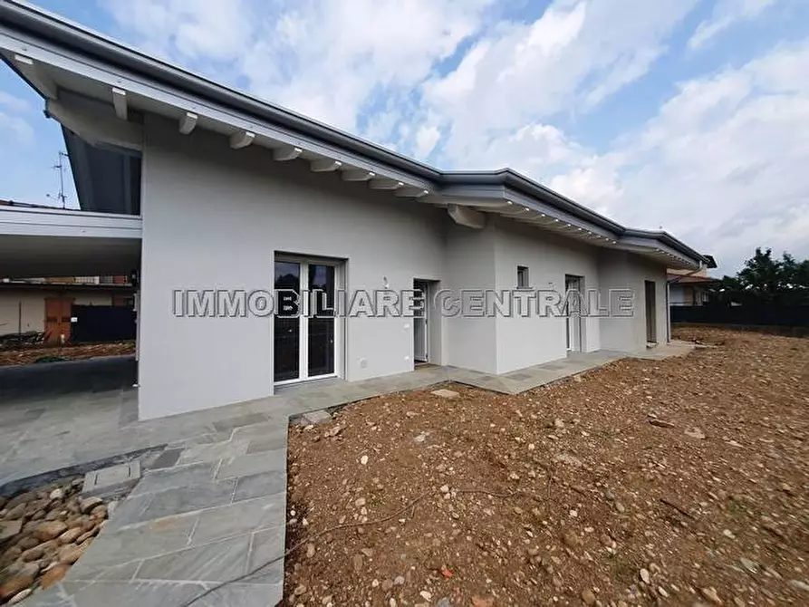 Immagine 5 di Villa in vendita  a Palosco