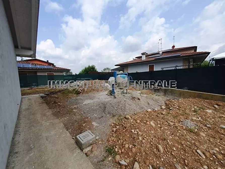 Immagine 6 di Villa in vendita  a Palosco