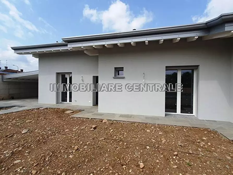 Immagine 7 di Villa in vendita  a Palosco
