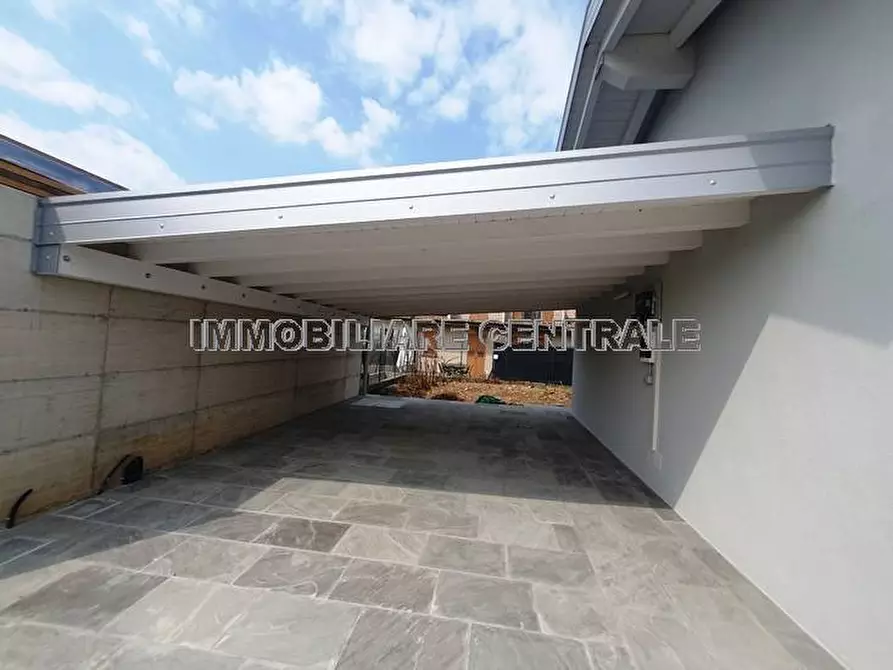 Immagine 9 di Villa in vendita  a Palosco