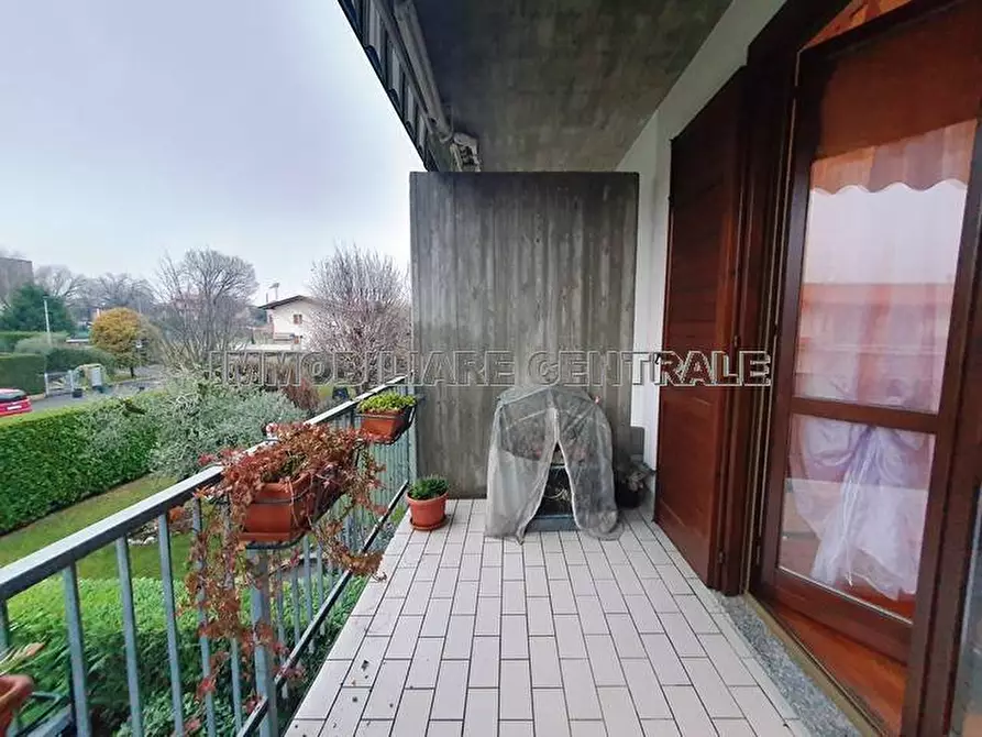 Immagine 12 di Appartamento in vendita  in Via Papa Paolo VI, 12 a Gorlago