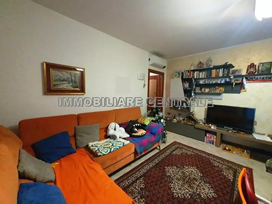 Immagine 5 di Appartamento in vendita  in Via Papa Paolo VI, 12 a Gorlago