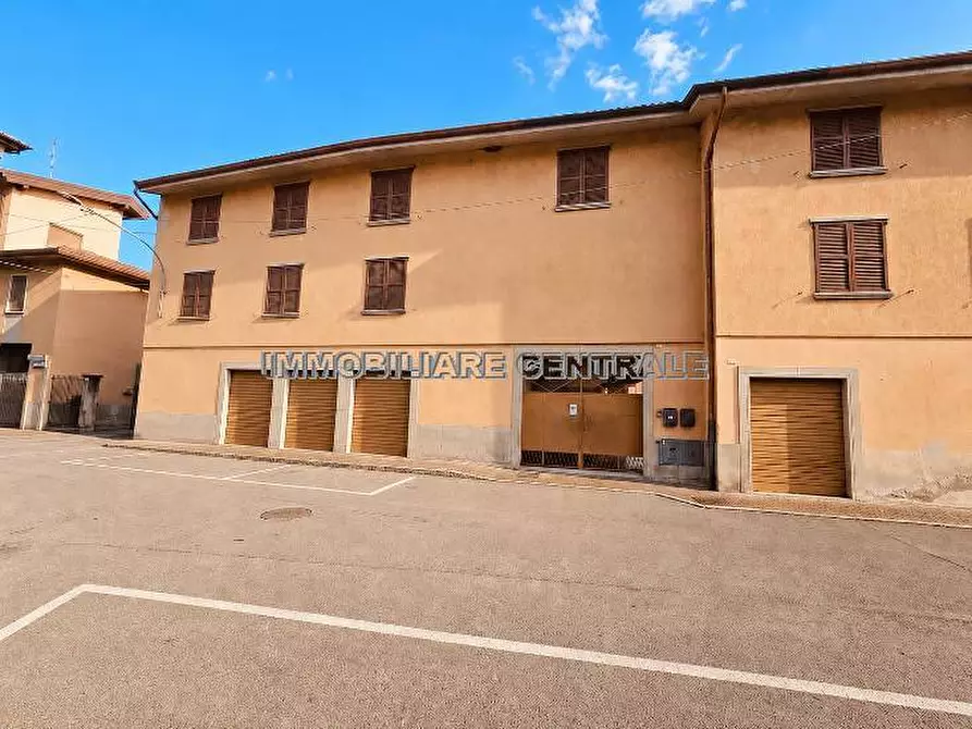 Immagine 2 di Villa in vendita  in P.zza Vittorio Veneto, 35 a Bolgare