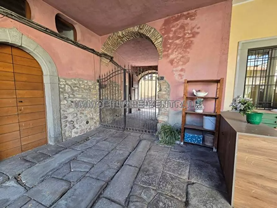 Immagine 12 di Appartamento in vendita  a Castelli Calepio