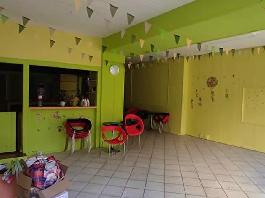 Immagine 1 di Deposito in affitto  in Via Dei Marrucini, 51 a Pescara