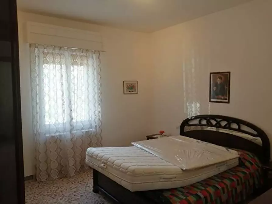 Immagine 5 di Villa in vendita  a Rosciano