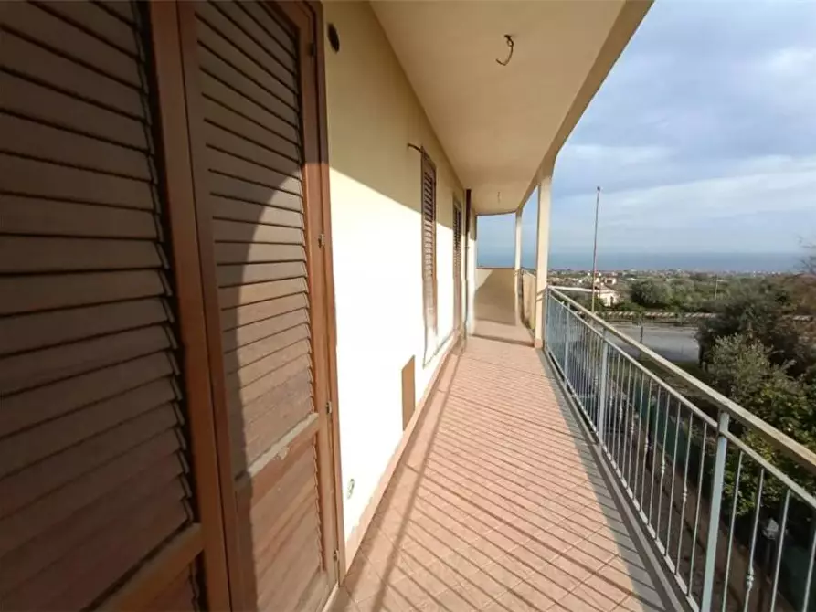 Immagine 3 di Appartamento in vendita  in Via nazionale guardia, 137 a Acireale