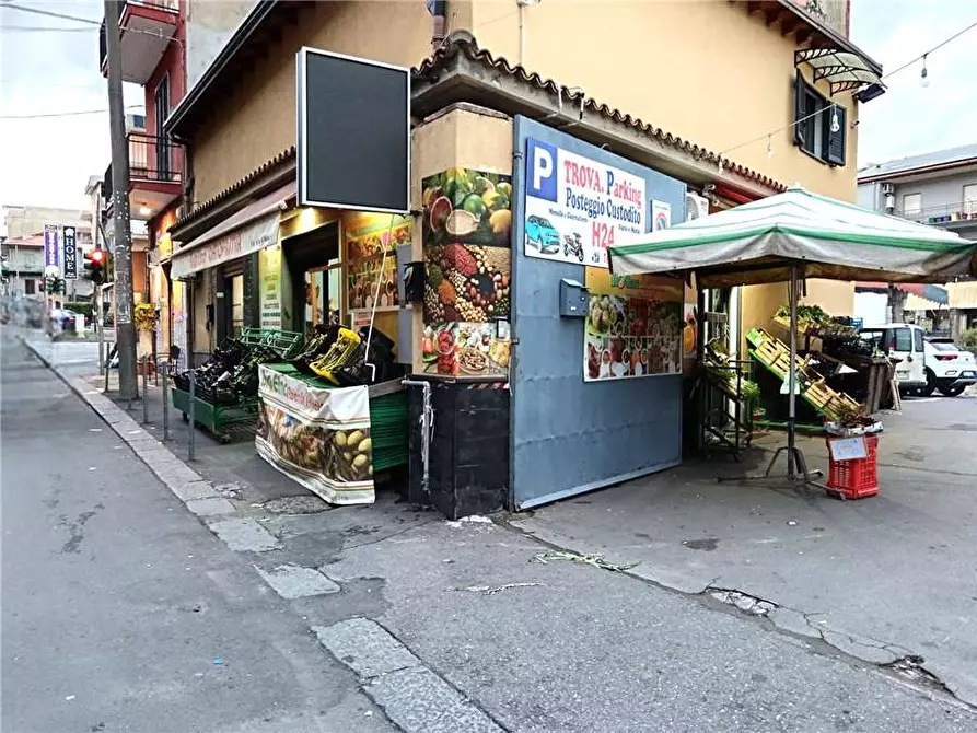 Immagine 2 di Attività commerciale in vendita  in Via Pietro Novelli, 131 a Catania