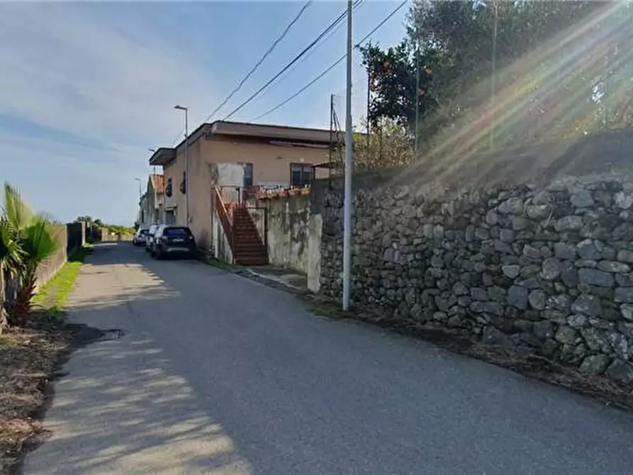 Immagine 3 di Villa in vendita  in Via Santa Lucia, 11 a Mascali