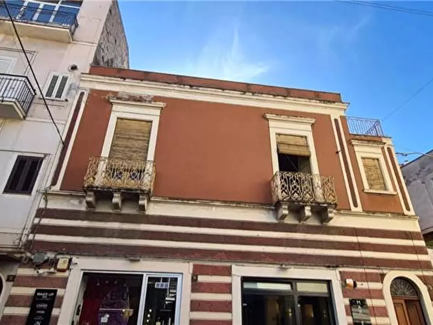 Immagine 2 di Villa in vendita  in C.so Umberto, 72 a Bronte