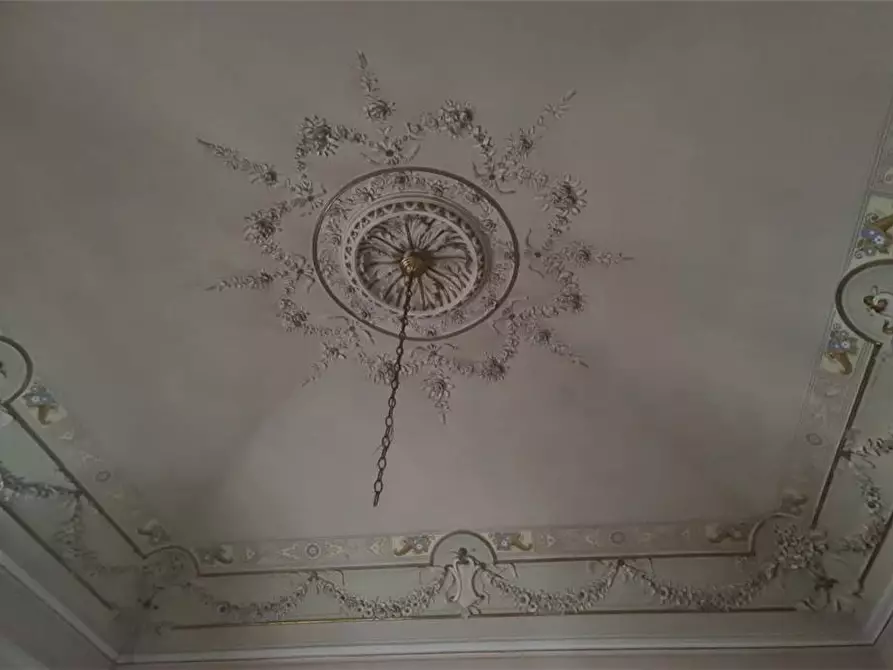Immagine 4 di Villa in vendita  in C.so Umberto, 72 a Bronte
