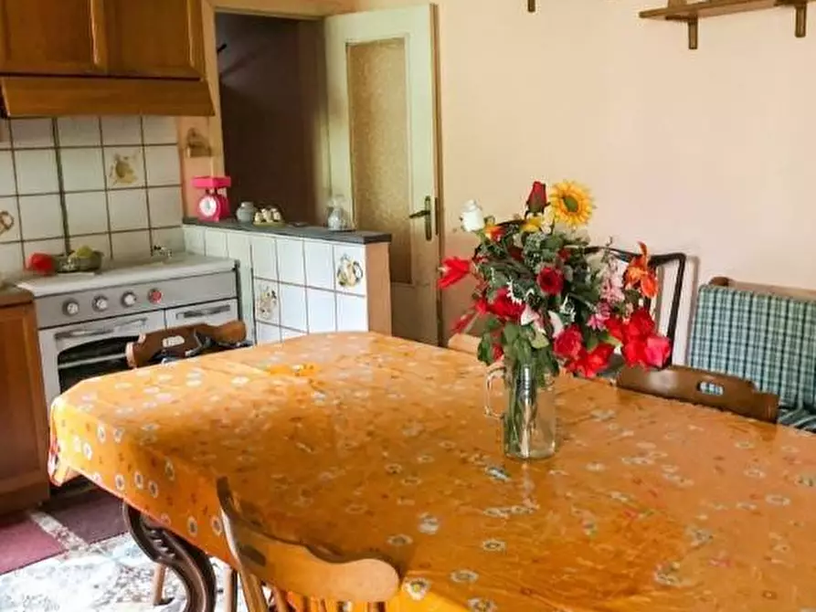 Immagine 5 di Villa in vendita  in Via Sciare Pennisi, sn a Zafferana Etnea