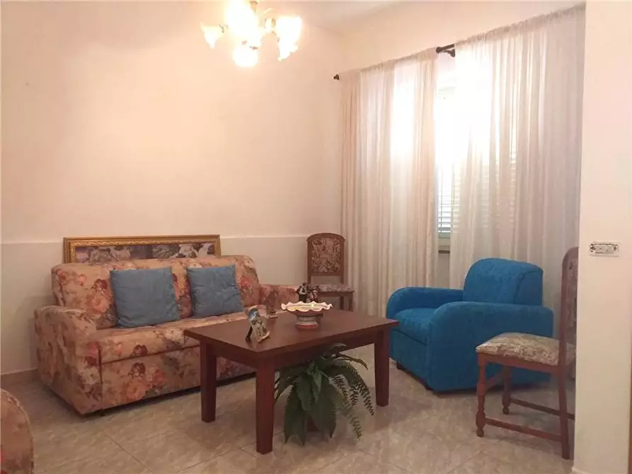 Immagine 5 di Villa in vendita  in Via Fabbrica, sn a Roccalumera