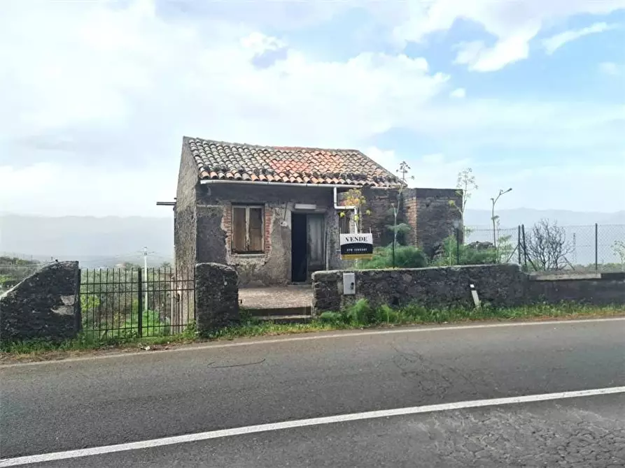 Immagine 1 di Villa in vendita  in Loc. Passopisciaro a Castiglione Di Sicilia