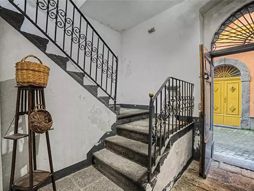 Immagine 1 di Appartamento in vendita  in Via Pollichino, 11 a Randazzo