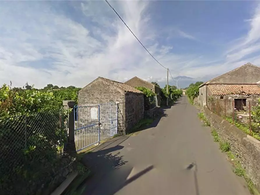 Immagine 3 di Terreno in vendita  in Via pozzillo inferiore, sn a Acireale