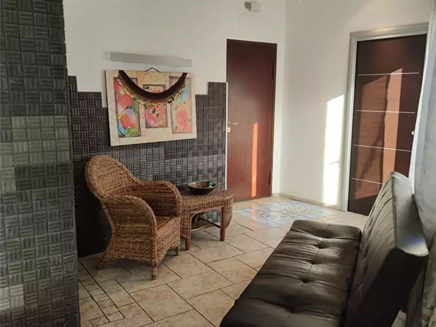 Immagine 2 di Appartamento in vendita  in Via Paladino a Giardini-Naxos