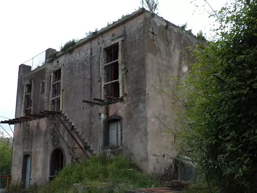 Immagine 4 di Villa in vendita  in Via strada 64 a Giarre