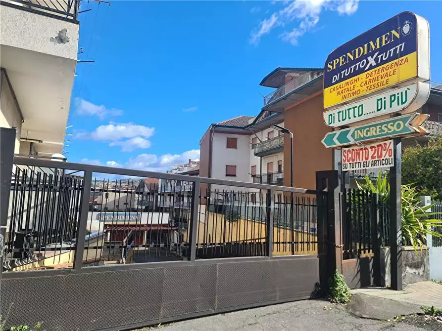 Immagine 1 di Deposito in affitto  in V.le Cavalieri Vittorio Veneto, 20 a Bronte