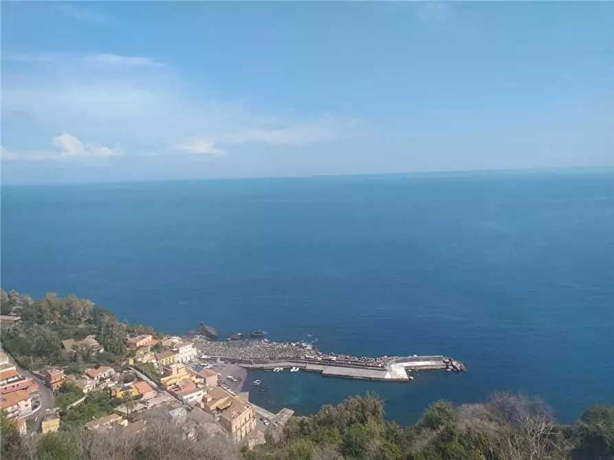 Immagine 1 di Appartamento in affitto  in C.so Alcide de Gasperi a Acireale
