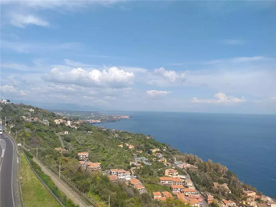 Immagine 2 di Appartamento in affitto  in C.so Alcide de Gasperi a Acireale