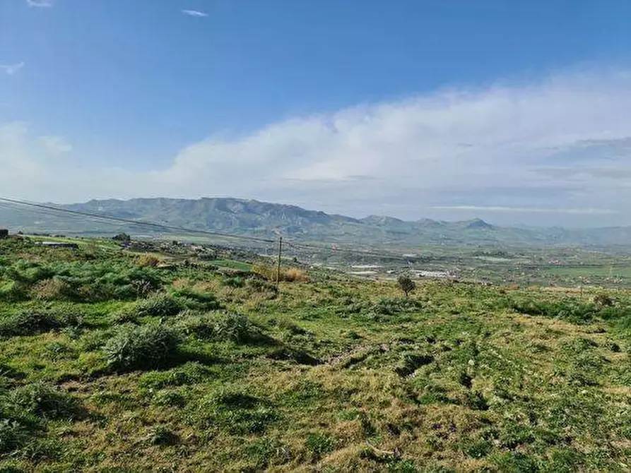 Immagine 4 di Terreno in vendita  in Via Contrada Margi a Adrano