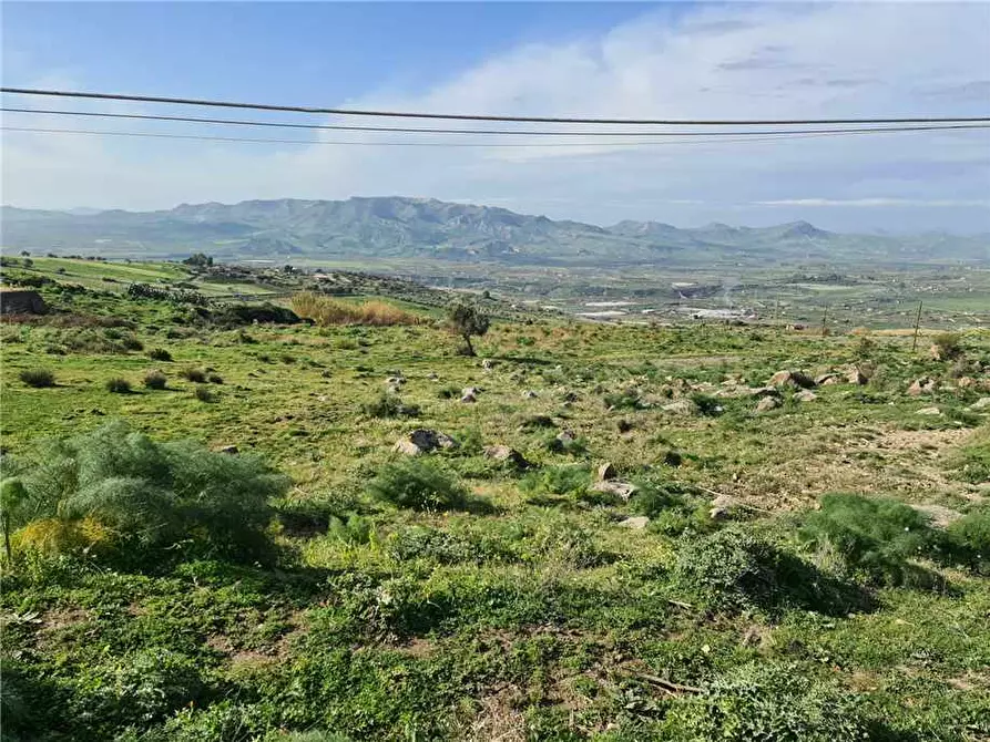 Immagine 5 di Terreno in vendita  in Via Contrada Margi a Adrano