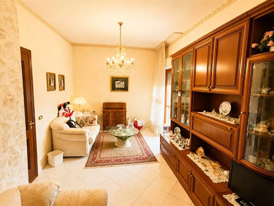 Immagine 2 di Appartamento in vendita  in Via Tremestieri a Mascalucia