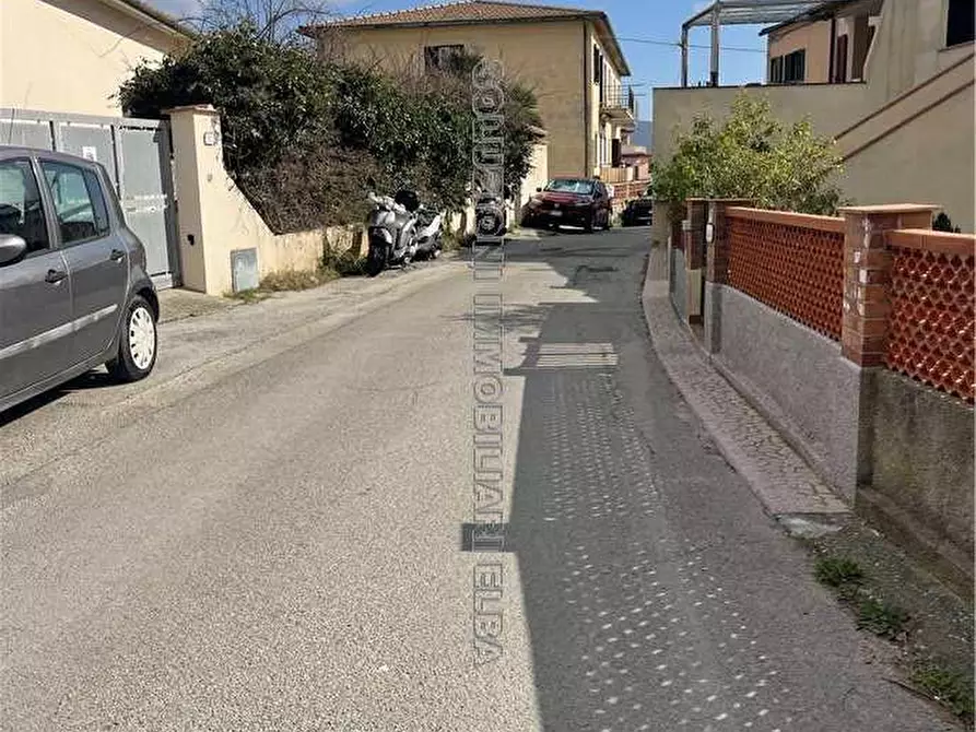 Immagine 2 di Appartamento in vendita  a Portoferraio
