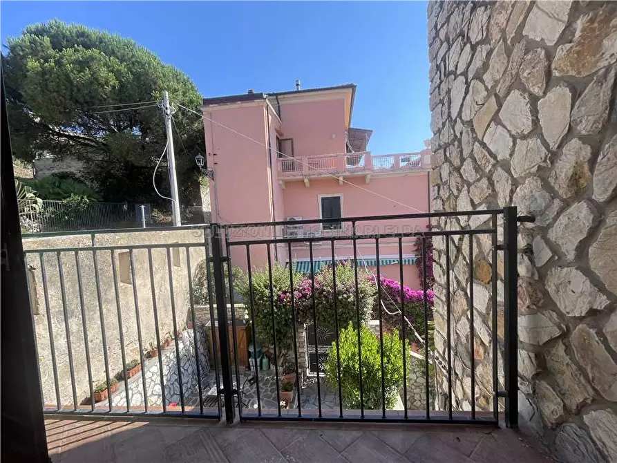 Immagine 6 di Appartamento in vendita  a Portoferraio