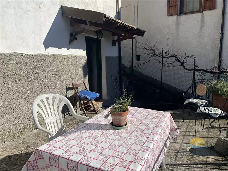 Immagine 2 di Villa in vendita  in Loc. Salata di Mongiardino, 5 a Mongiardino Ligure