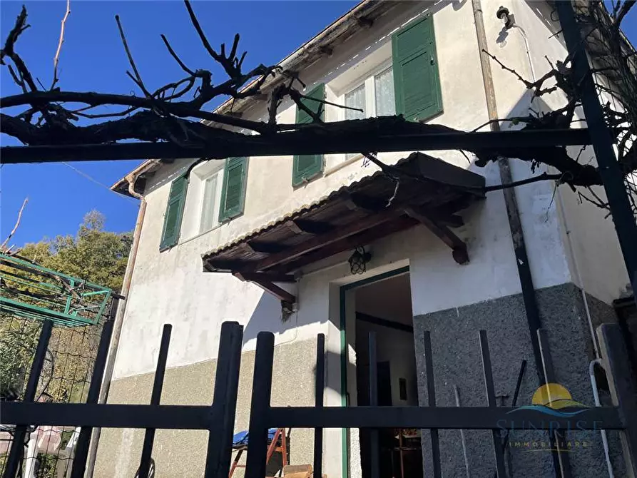 Immagine 3 di Villa in vendita  in Loc. Salata di Mongiardino, 5 a Mongiardino Ligure