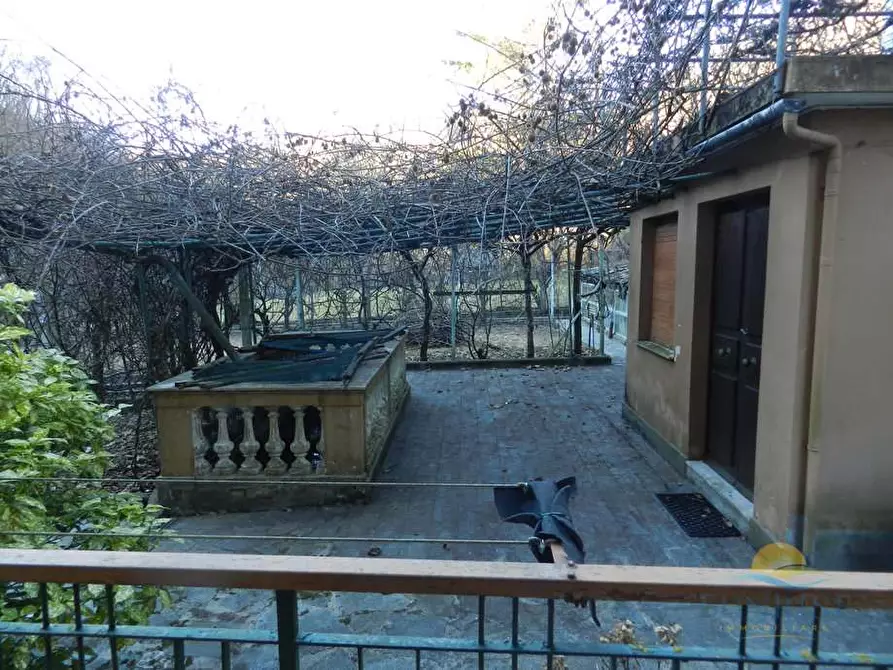 Immagine 15 di Appartamento in vendita  a Valbrevenna