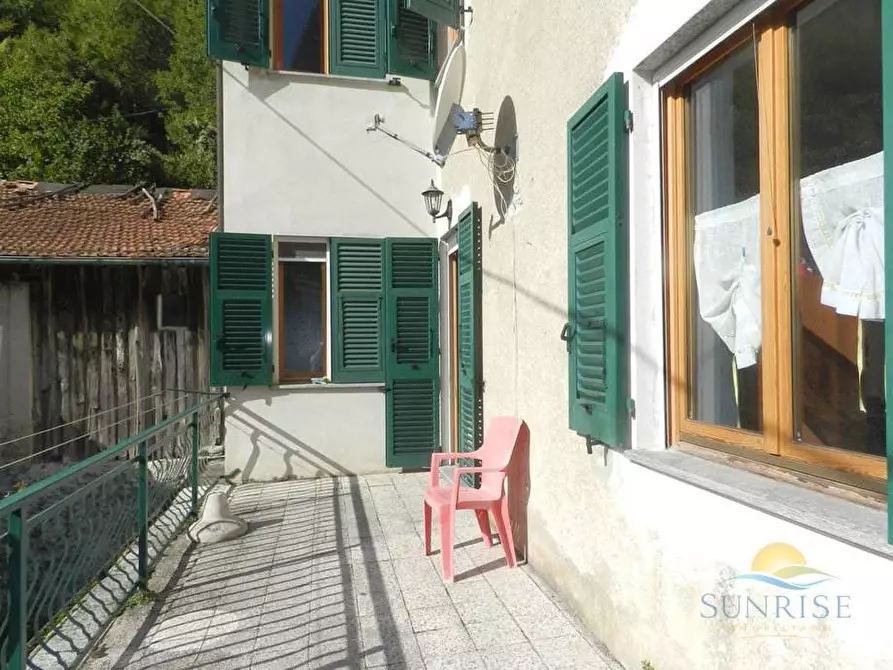 Immagine 6 di Appartamento in vendita  in Loc. Vobbietta a Isola Del Cantone