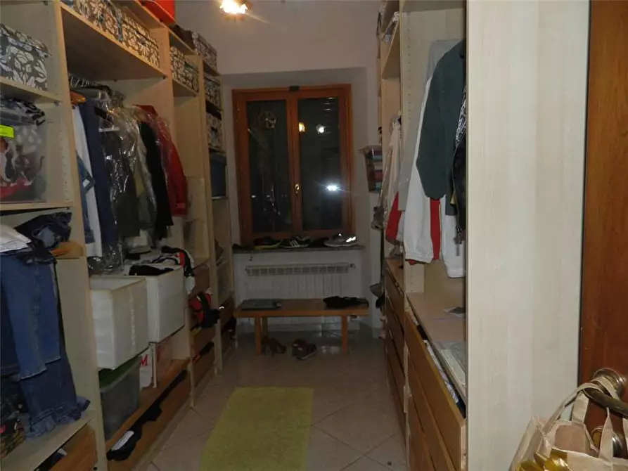 Immagine 9 di Appartamento in vendita  in Loc. Vobbietta a Isola Del Cantone