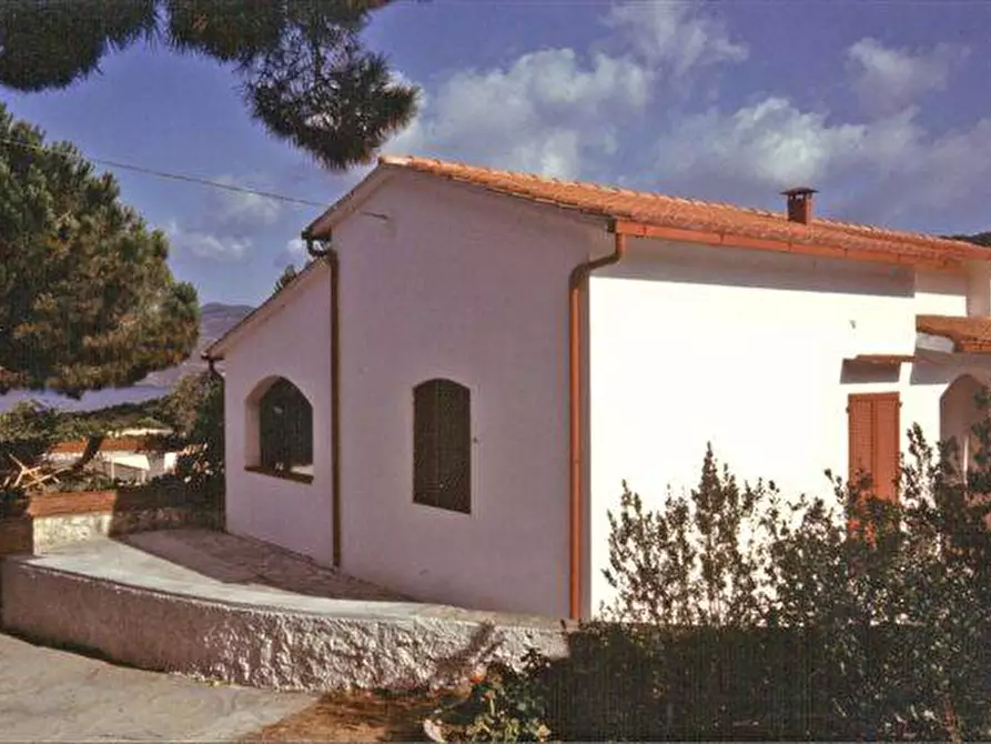 Immagine 2 di Villa in vendita  a Capoliveri